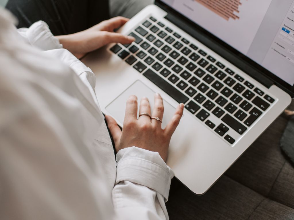 Wo ist der Bindestrich auf der 6 auf dem Mac?